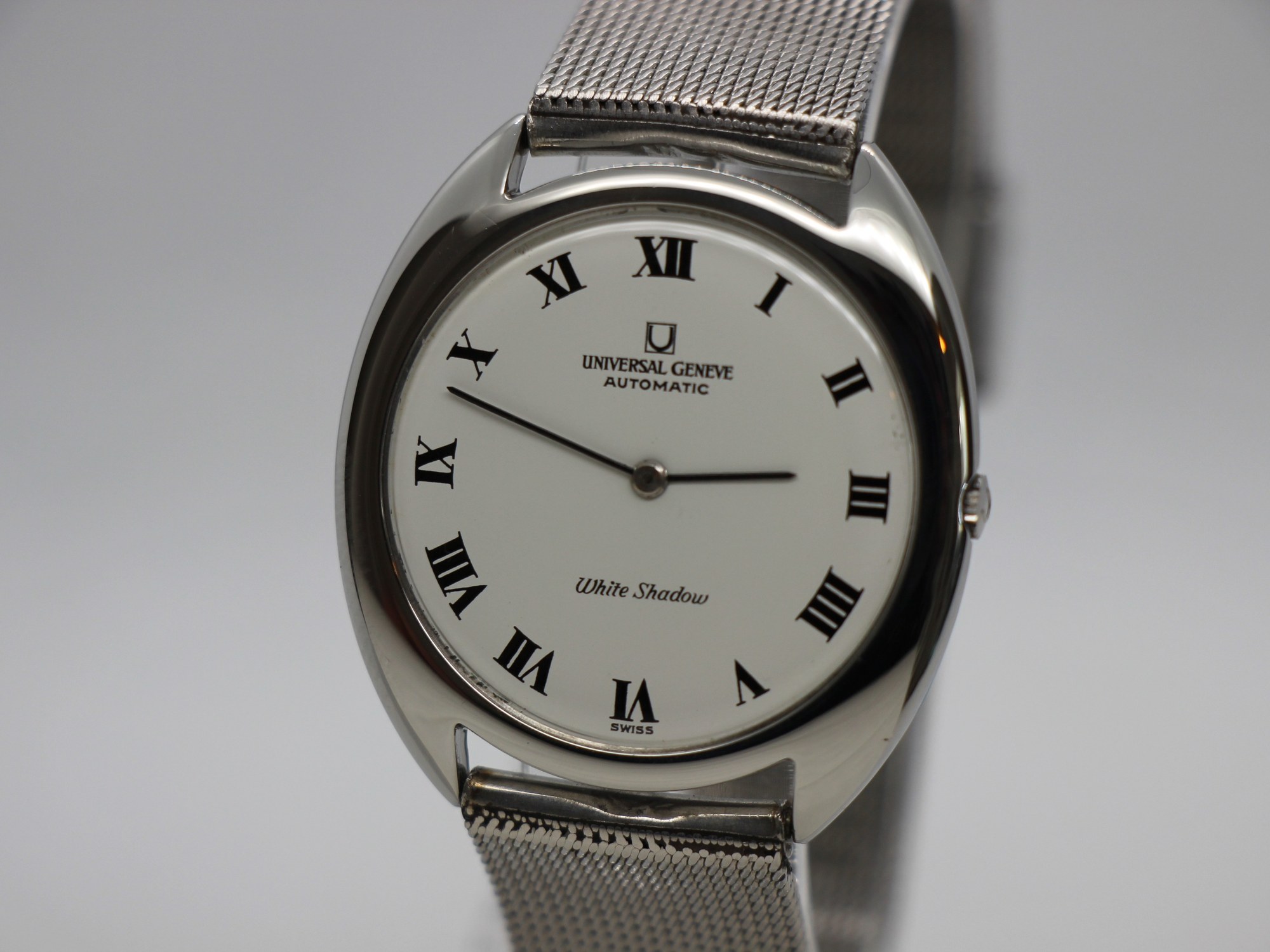 Universal Genève White Shadow Automatic (866101)
