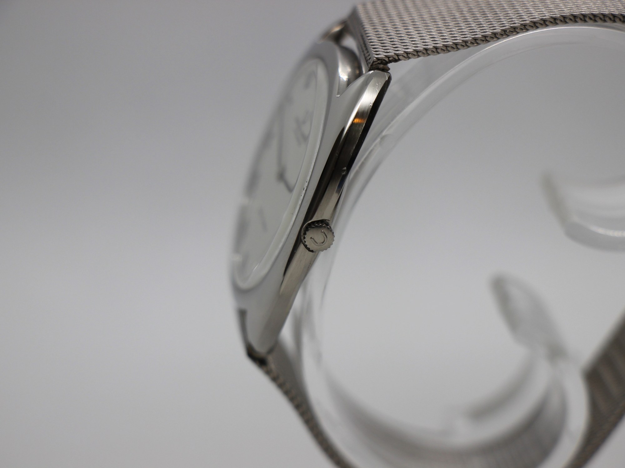 Universal Genève White Shadow Automatic (866101) - Image 3